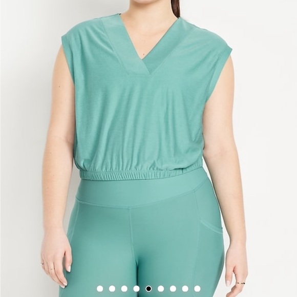NWOT Old Navy Active Cloud Motion Large Tall Teal Sleeveless V-Neck Top. Go dry - Picture 4 of 11